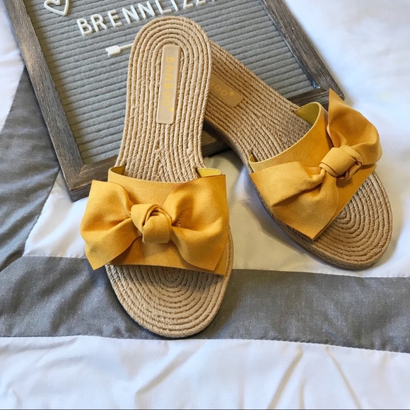 Brennlizzy Shoes - Mustard Yellow Sandals With A Flat Bow Flats NEW